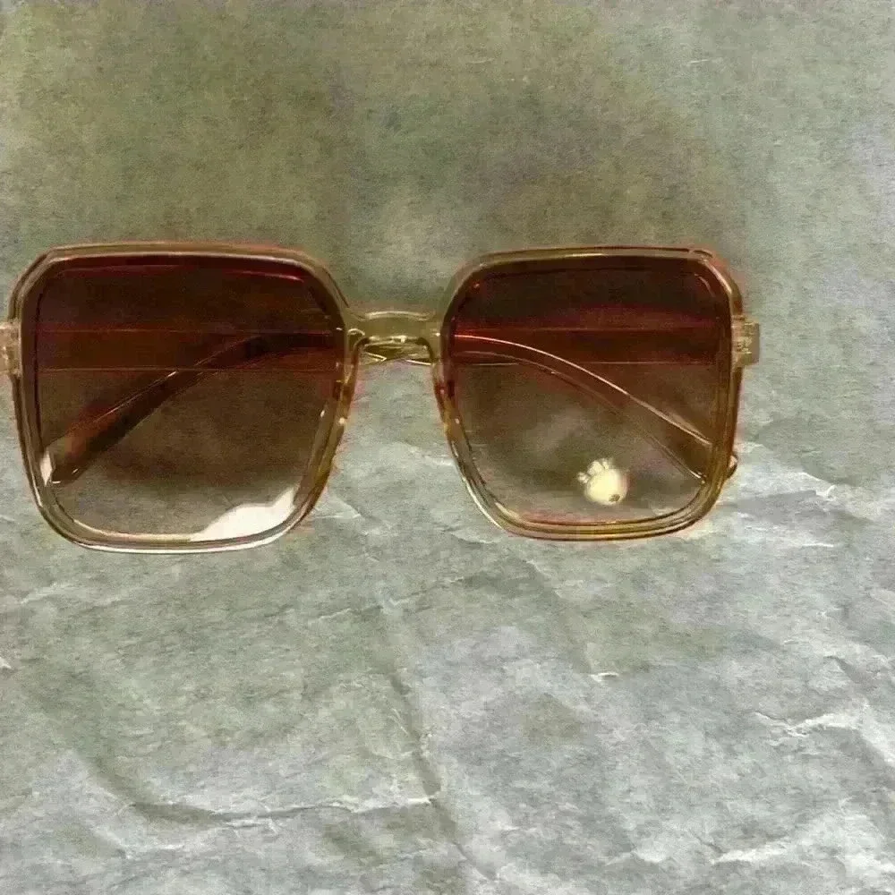Woman sunglasses.